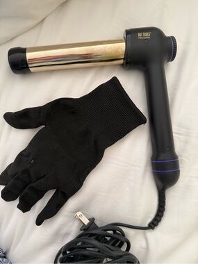 Hot Tools Professional Gold Curling Wand with Black Glove